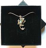 Sirling silver frog necklace.520A