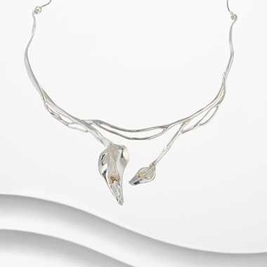 Banyan silver double lily necklace.2019