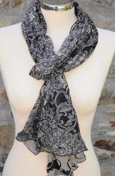Doris Streich black/taupe patterned scarf.764261