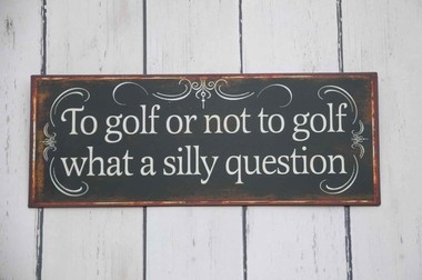 Distressed effect golf sign.5506