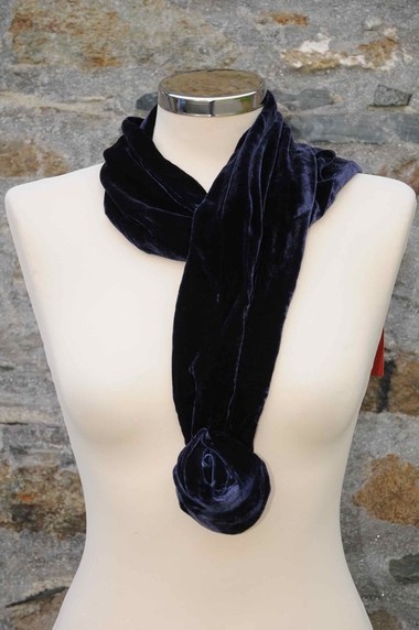 Bianco Levrin silk velvet navy rose scarf. SC96 ALSO AVAILABLE IN LIGHTER BLUE.